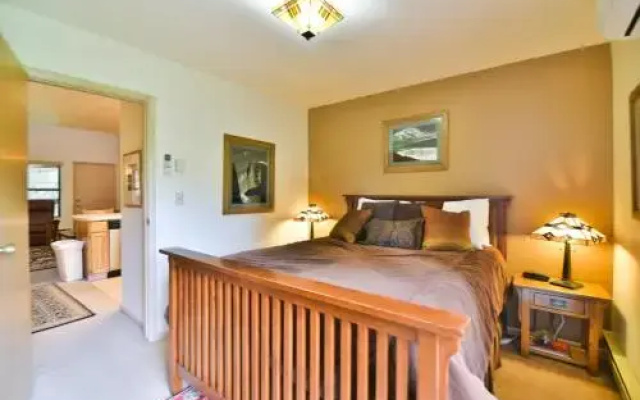 Wolf Lodge Condo #1408 at Wolf Creek Resort Near Powder Mountain, Snowbasin, Nordic Valley And Pineview in Eden Utah