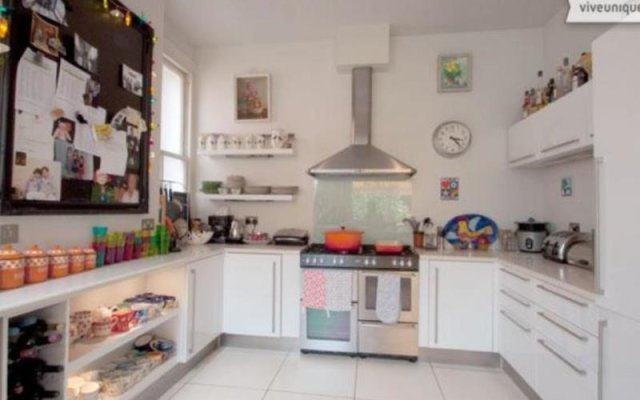 Veeve Stunning 4 Bed Family Home In Chiswick Walk To River Thames