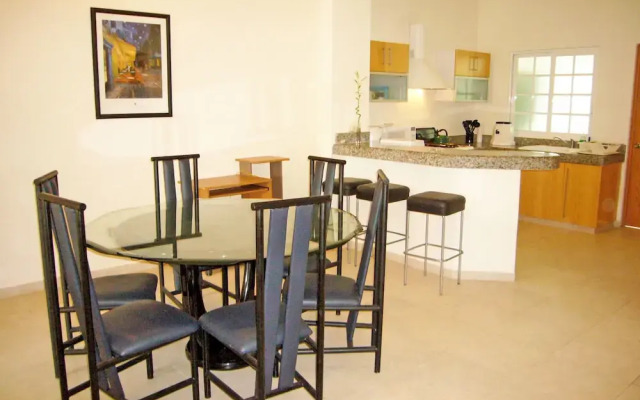 Las Olas downtown Condos by Playa Paradise