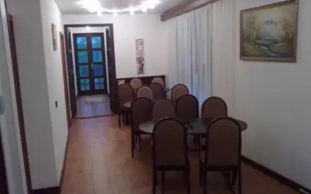 Primera Apartmanház