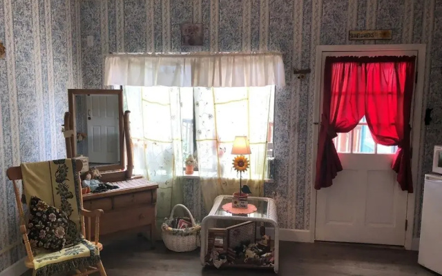 Sunflower Room