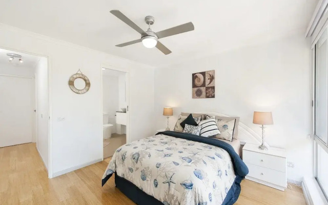 Cirrus, 2/44 Marine Drive