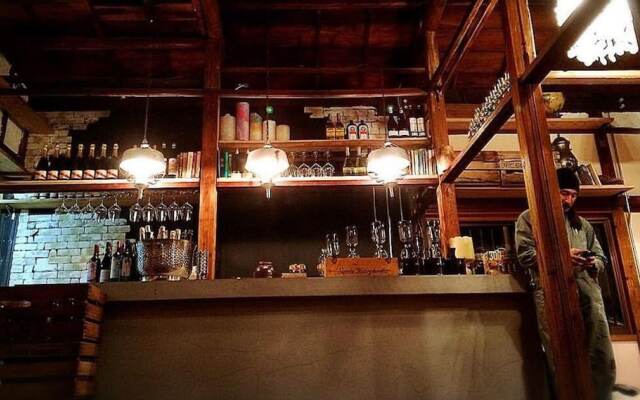 Cafe & Guest House SLAMs DUNKBURGER - Hostel