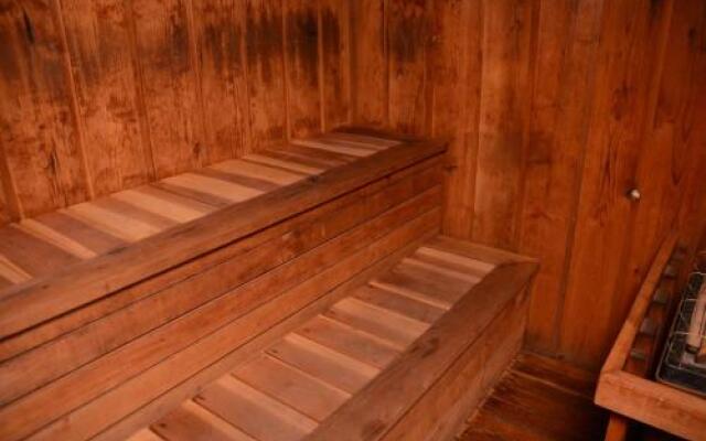 Mammoth View Villas 46 2 Br condo by RedAwning