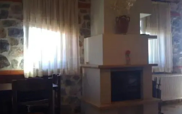 Guesthouse Xionodromos