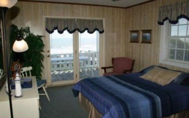 Seaside - 4 Br Home