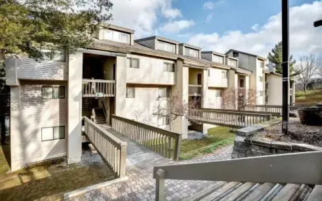 Pinnacle Condo Unit A14 by RedAwning