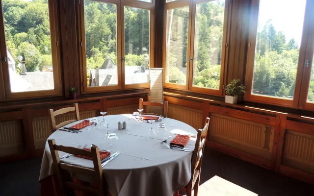 Logis L'Hostellerie De La Vallee