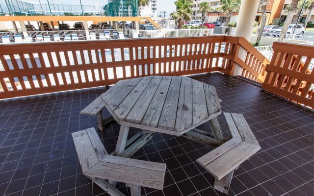 Surf Dweller 709 by RedAwning