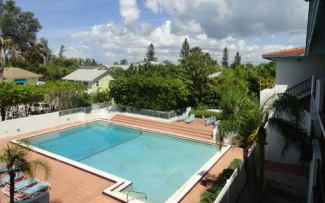 Ocean Park Terrace 203 by RedAwning