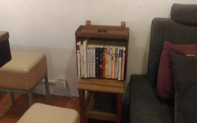 67 Old Street Backpacker Hostel