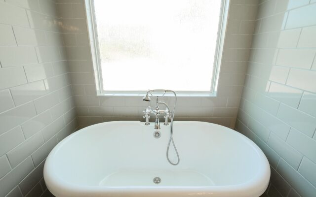 Brand New Luxurious 4BR