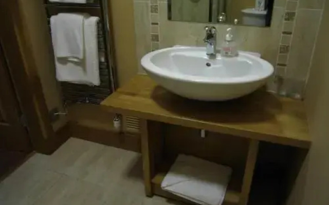 Station Hotel And Restaurant