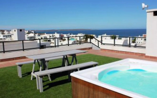 8 Deo Gloria Self catering