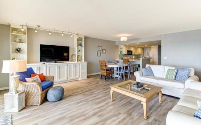 Beach Cottage Look Condo, Ocean View from Spacious Balcony by RedAwning