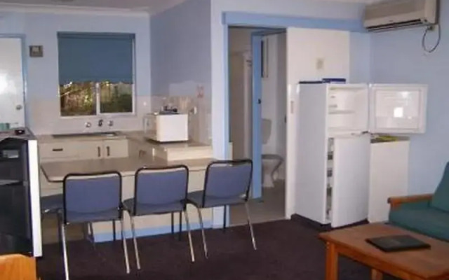 Bermuda Breezes Resort Motel