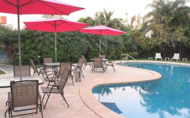 Asterión Hotel - Turismo y Negocios