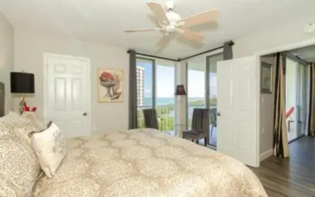 Luxury Gulf-Front Condo Located in Distinguished Area with Pool and Hot Tub by RedAwning