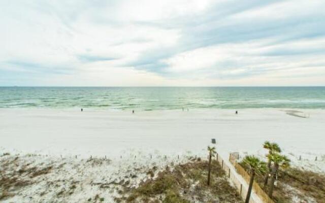 Ariel Dunes I 707 by Realjoy