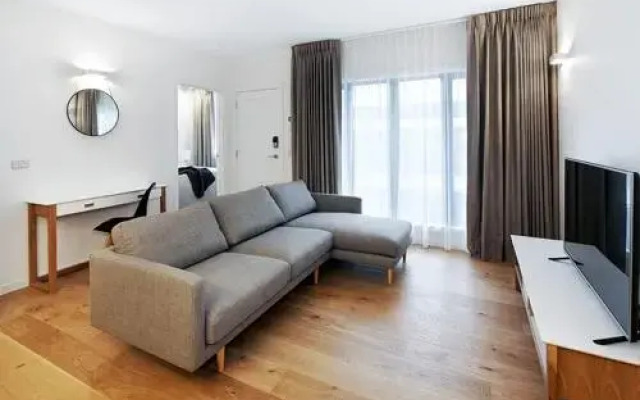 Lakes Edge Apartments