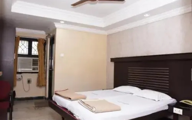 Hotel Ram Aariyas