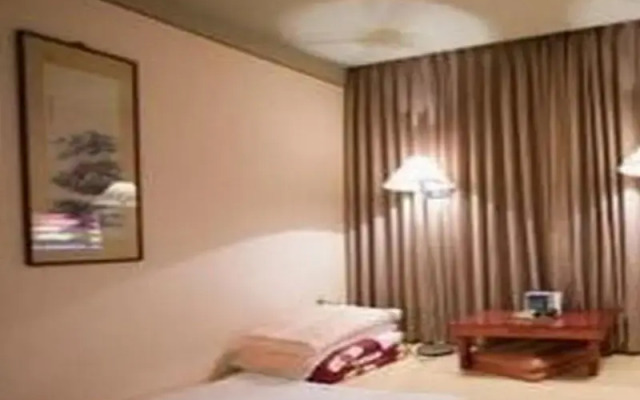 Goodstay Dove Hotel