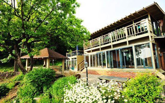 Ganghwa Barbizon Pension