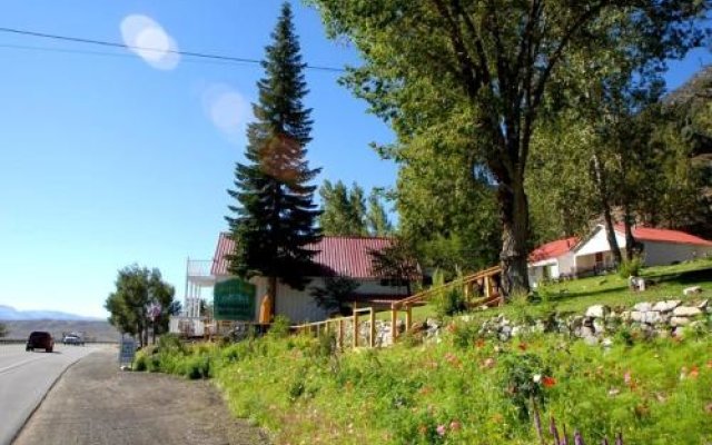 Tioga Lodge At Mono Lake