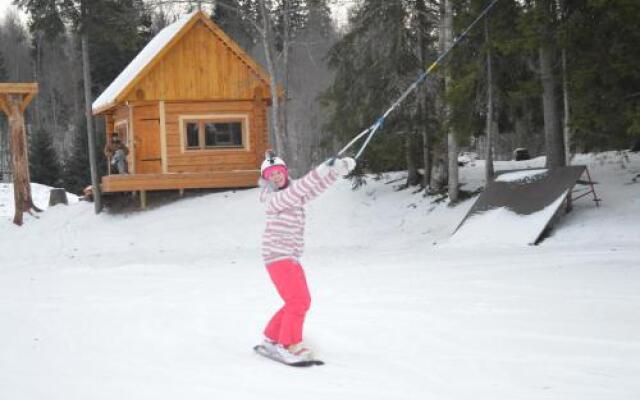Ansomäe Puhkeala Järvemaja
