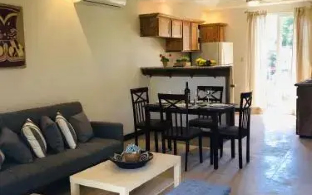 Las Gaviotas Condos Tamarindo Hotel