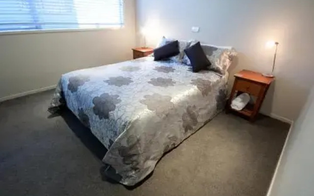 Bay Breeze Accommodation