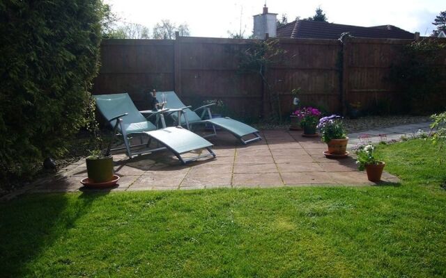 Pinetrees Bed & Breakfast