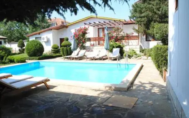 Villas Denitsa