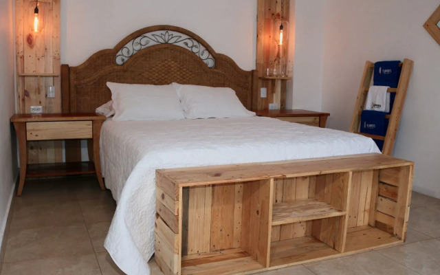 Flipper's Hotel Galapagos
