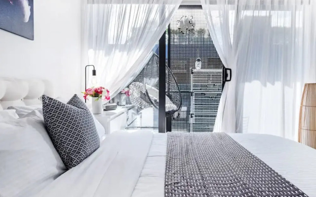 Roomerang at Ryan and Leveson 3
