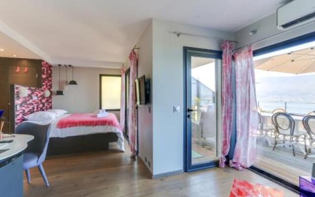 Le Clos Du Lac - Maison DHôtes - Guest House