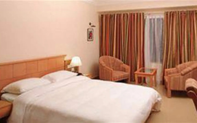 Hotel Pearl Continental