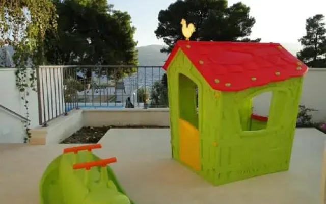 Villa Nelly