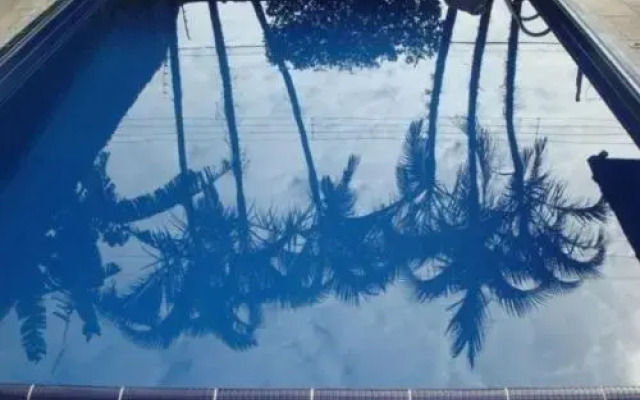 FANTÁSTICA CASA COM ÁREA DE PISCINA até 10 PESSOAS em MARESIAS SÃO SEBASTIÃO