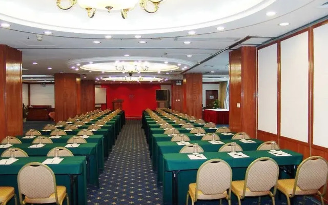 Mercure Hotel Dalian-Friendship Square