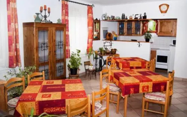 Varga Apartmanház