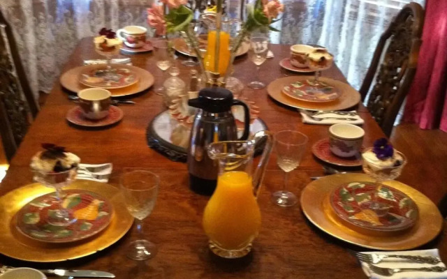 Hayes House Luxury Suites