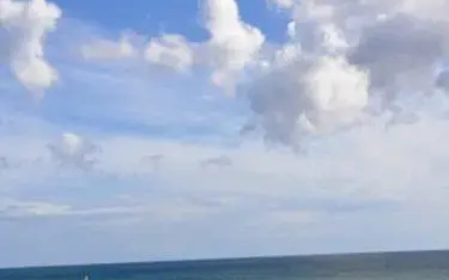 Fenetre Ouverte Sur La Plage