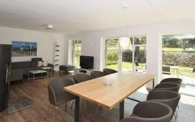 Exklusive Reetdach-Villa Ostseefrische