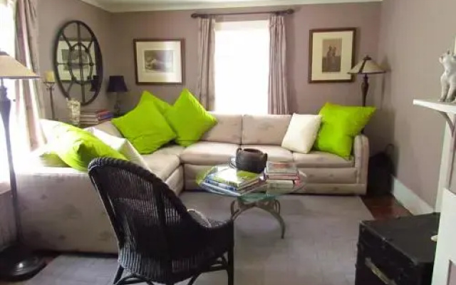 Lorraine Parish Bedroom Suites