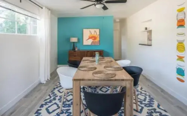 3BR Phoenix Home Back yard byWanderJaunt
