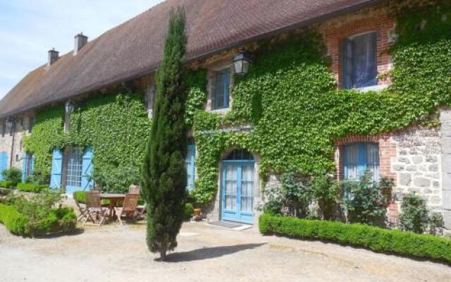 Homestay Château De Saint-Maixant