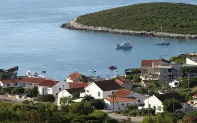 The Sea House Apartments