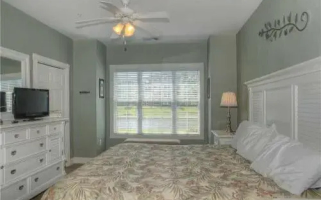 Magnolia Pointe 101-4811 Condo