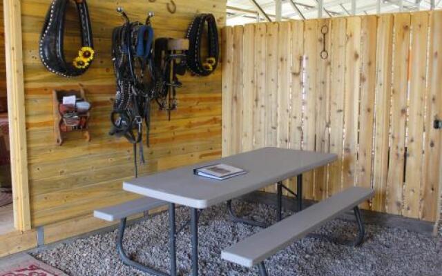 Horse Barn-Silver Room